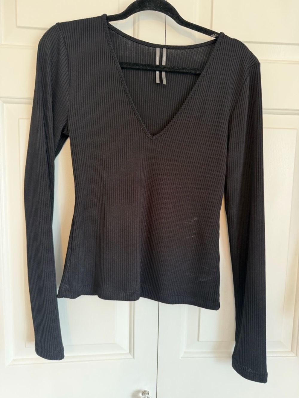 Anthropologie Black Ribbed V-Neck Long Sleeve Top-M